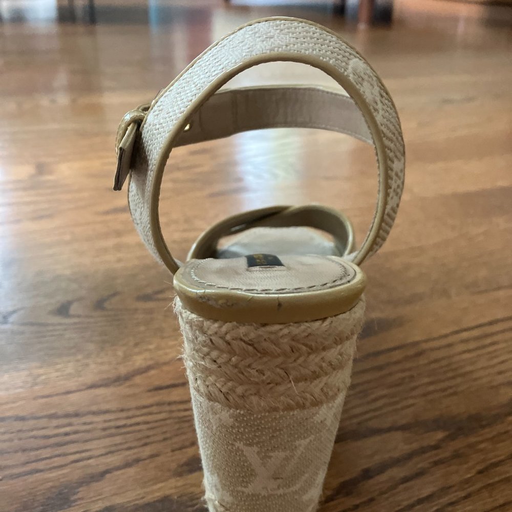 LOUIS VUITTON Canvas Monogram Nil Espadrille Wedge Sandals 38.5 Beige - Picture 9 of 9